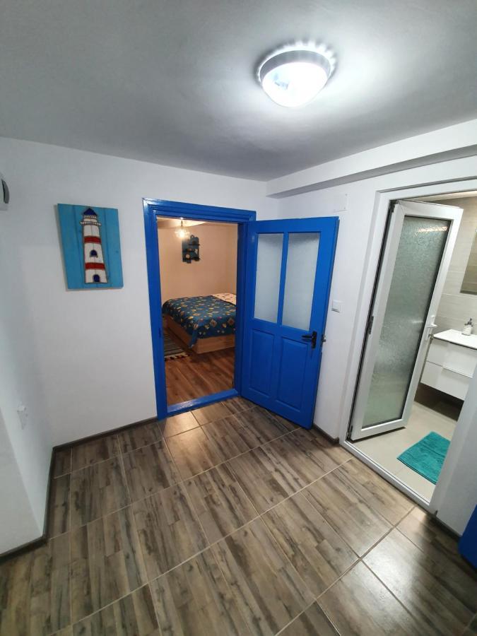 Casa Pavel Jurilovcaヴィラ エクステリア 写真