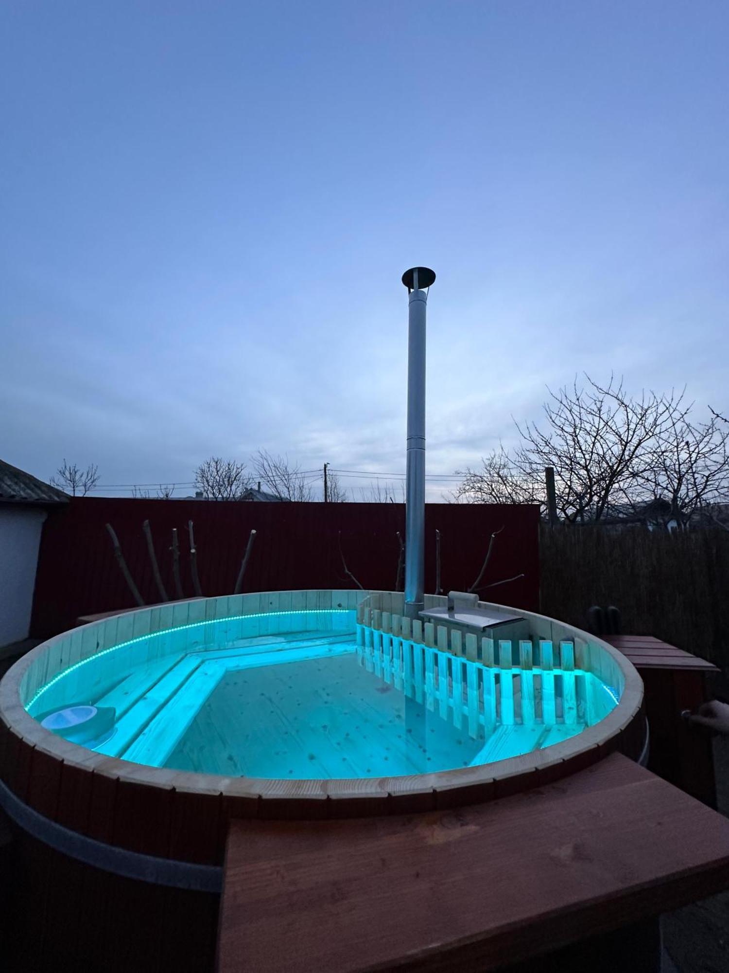 Casa Pavel Jurilovcaヴィラ エクステリア 写真